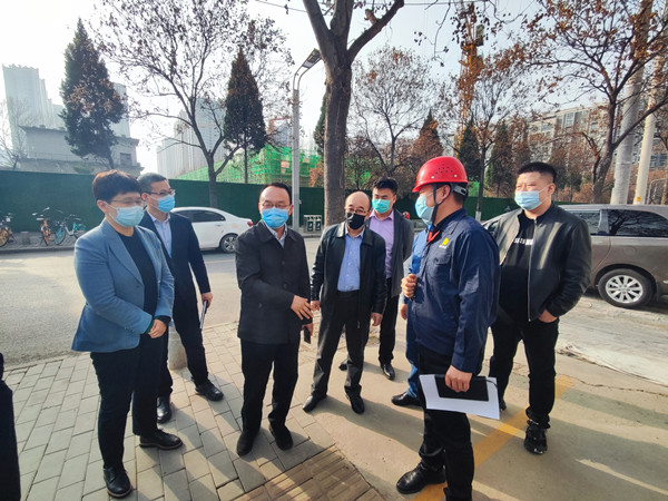 西安市住建局張小波副局長赴公司二〇四所37#職工住宅樓項目督導調(diào)研